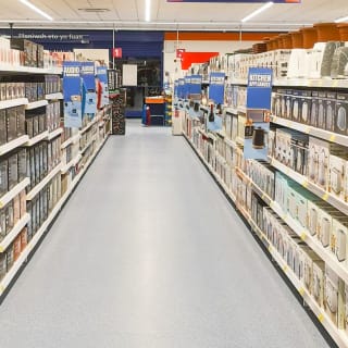 745-bandm-border-store-6