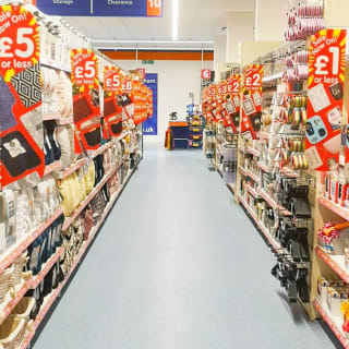 745-bandm-border-store-9