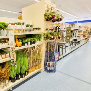 746-bandm-carlton-street-store-37