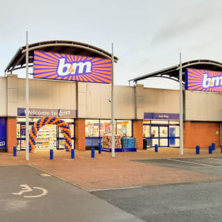 746-bandm-carlton-street-store