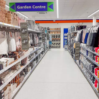 747-bandm-cupar-store-21