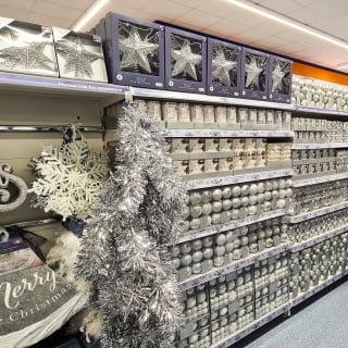 748-bandm-broxburn-store-4