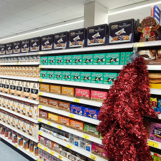 748-bandm-broxburn-store