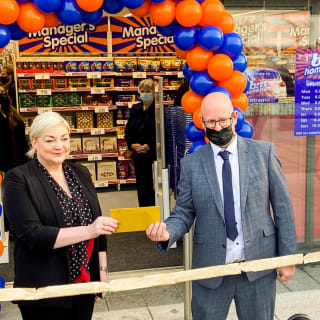 749-bandm-festival-park-store-15