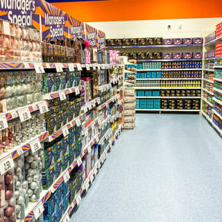 749-bandm-festival-park-store-17