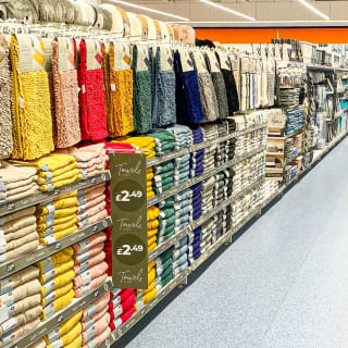 749-bandm-festival-park-store-6