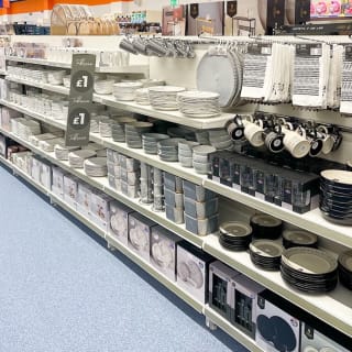 751-bandm-colindale-store-22