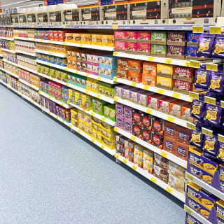 751-bandm-colindale-store-4