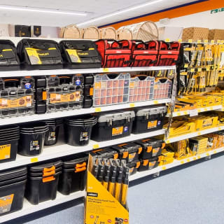 752-bandm-seamer-road-store-30