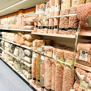 752-bandm-seamer-road-store-47