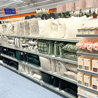 754-bandm-pitsea-store-32