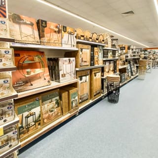 755-bandm-store-borehamwood-11