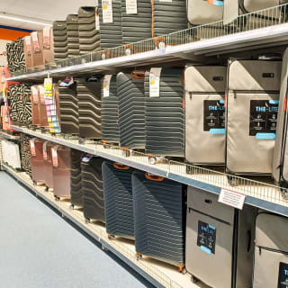 755-bandm-store-borehamwood-14