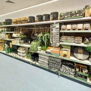755-bandm-store-borehamwood-15