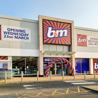 755-bandm-store-borehamwood-2