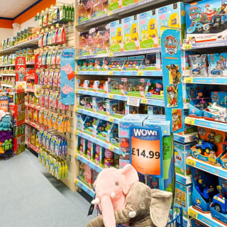 755-bandm-store-borehamwood-30