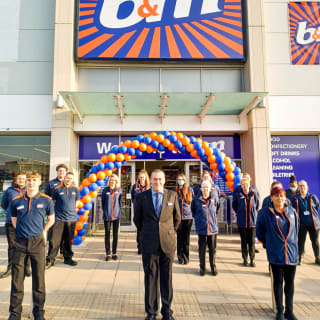 755-bandm-store-borehamwood-4