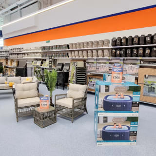 756-bandm-turner-rise-store-31