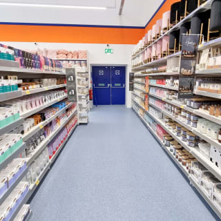 756-bandm-turner-rise-store-41