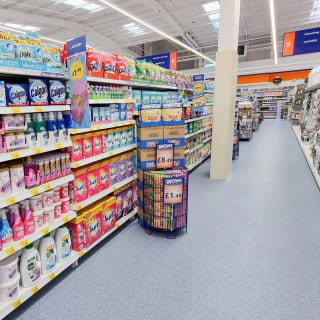 756-bandm-turner-rise-store-43