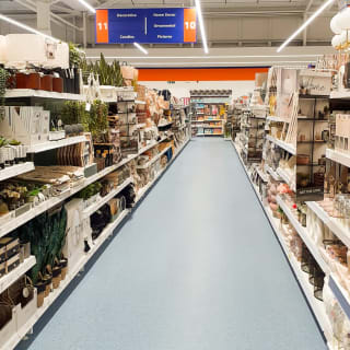 759-bandm-tinkersway-nottingham-store-opening-11