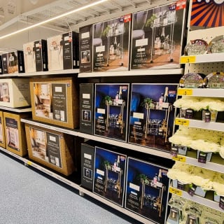 761-bandm-cardiff-store-opening-25