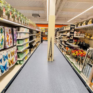 761-bandm-cardiff-store-opening-27