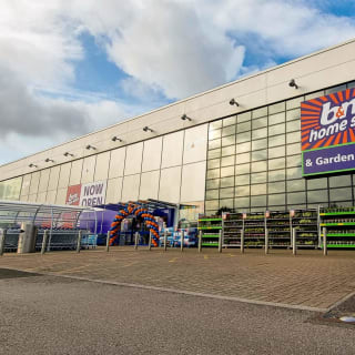 761-bandm-cardiff-store-opening