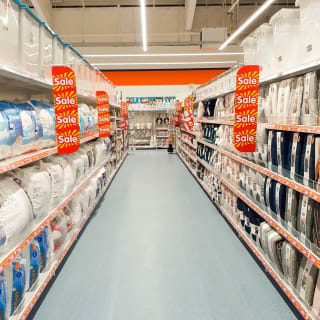 763-bandm-glenrothes-store-opening-21