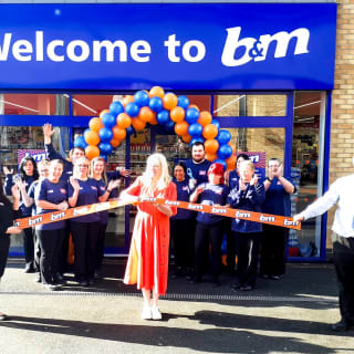 765-bandm-huyton-store-18