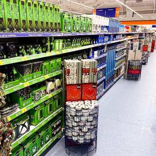 767-bandm-queensgate-store-opening-43