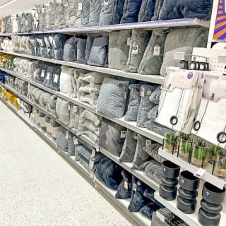 772-bandm-macclesfield-store-18