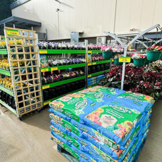 776-bmstores-gunness-store-opening-13