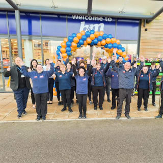 776-bmstores-gunness-store-opening-27