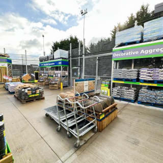 776-bmstores-gunness-store-opening-3