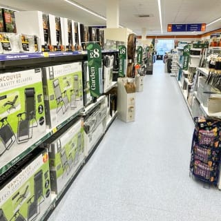 776-bmstores-gunness-store-opening-51