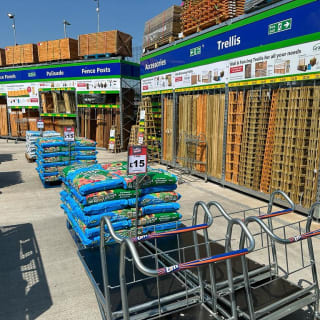 781-bmstores-barrhead-garden-centre-images-10