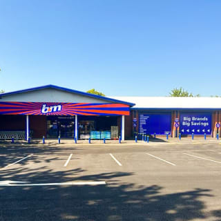 782-bmstores-fazakerley-store-opening-44