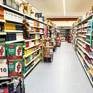 786-bmstores-fort-parkway-store-opening-23