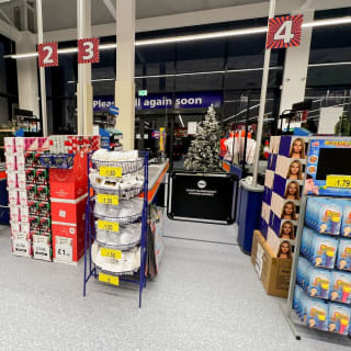 792-bmstores-teeside-park-store-opening-34