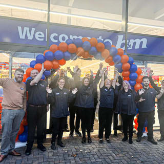 792-bmstores-teeside-park-store-opening-team-3