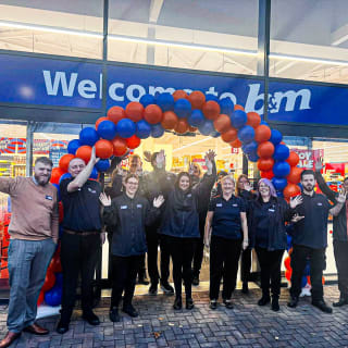 792-bmstores-teeside-park-store-opening-team