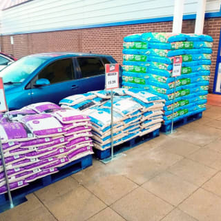 796-bmstores-faraday-garden-centre-3