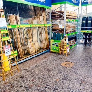 796-bmstores-faraday-garden-centre-9