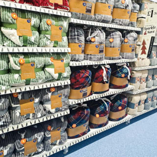 796-bmstores-faraday-store-opening-15