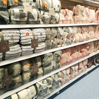 796-bmstores-faraday-store-opening-66