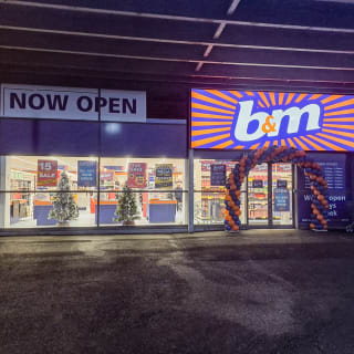 798-bmstores-chatteris-store-opening-48