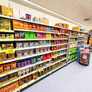 801-bmstores-hawley-road-store-opening-12