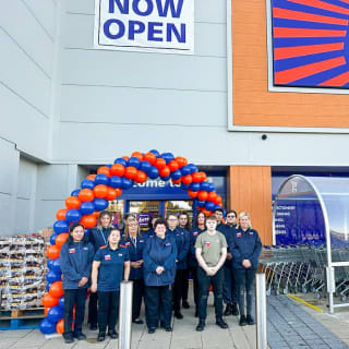 801-bmstores-hawley-road-store-opening-22