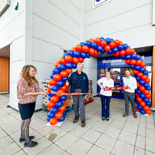 801-bmstores-hawley-road-store-opening-25
